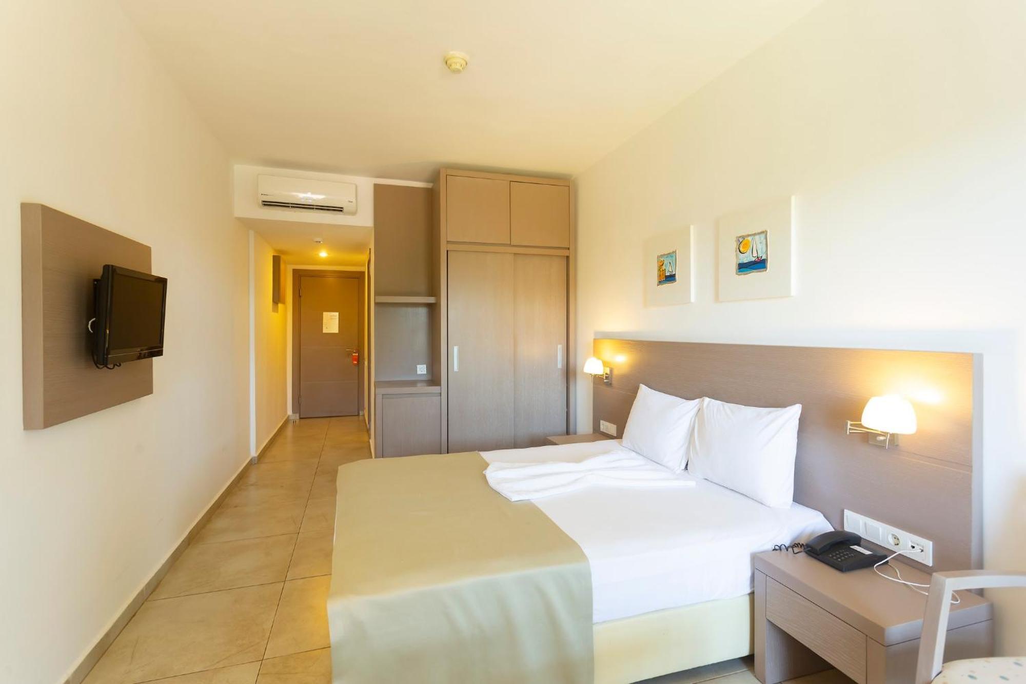 Hotel Seaside Club 3*