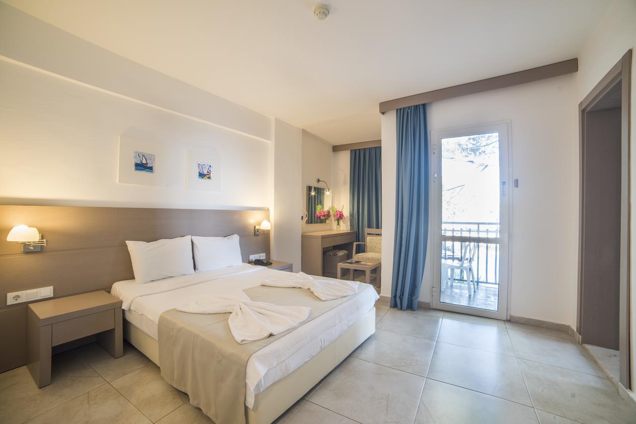Seaside Club Hotel